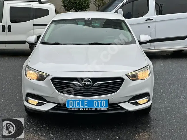 Opel Insignia car model 2020 with the possibility of loan and trade-in. 1.99