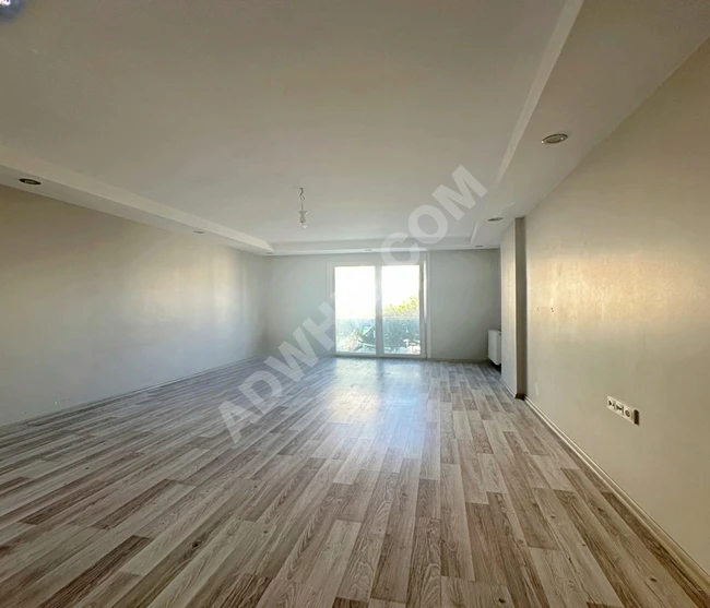 For rent: 2+1 apartment on a medium floor in BEYLİKDÜZÜ, YAKUPLU neighborhood.