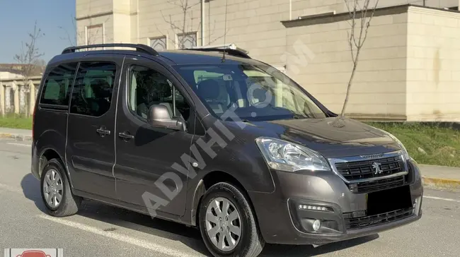 Peugeot Partner minivan, model 2018 - with a mileage of 106,000 km - very clean with dealership maintenance