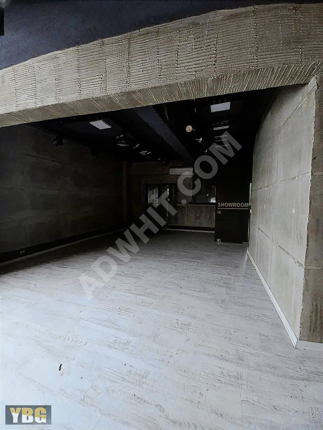 A building with 4 floors + two shops for sale in YENIBOSNA BESYOL