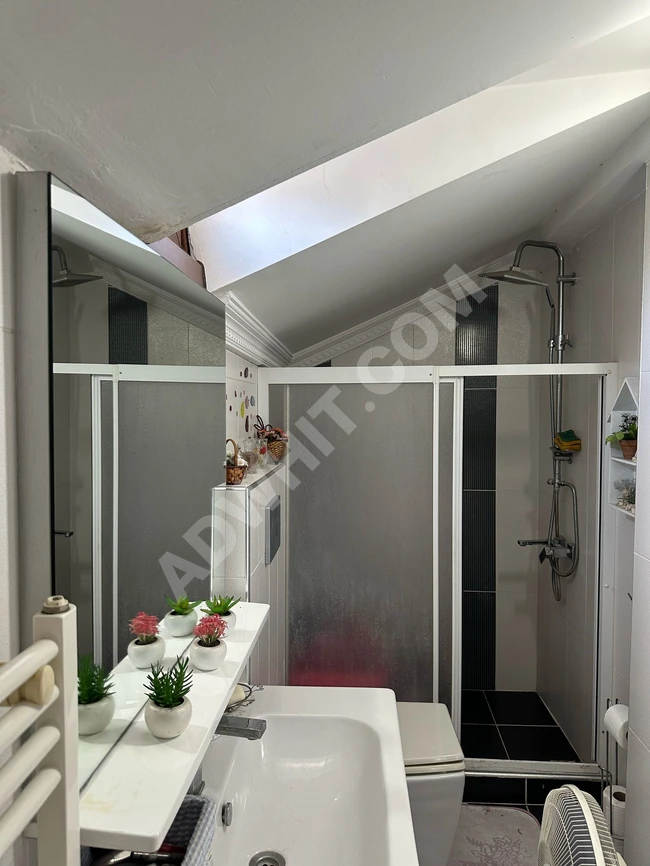 Duplex apartment for sale, 200 square meters, equipped with an elevator, closed parking space, and terrace, 4+2 in OSMANİYE.