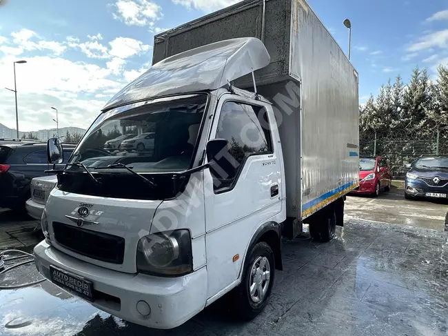 KIA BANGOO truck, model 2005 - with air conditioning - with a mileage of 265,000 km.