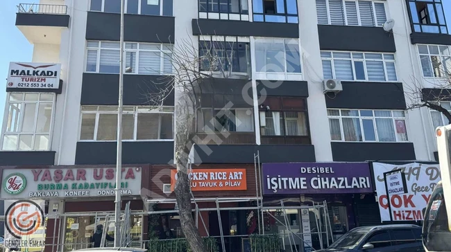 Shop for rent 3+1 with an area of 160 m2 on the first floor, no fees, in BAHÇELİEVLER ÇALIŞLAR