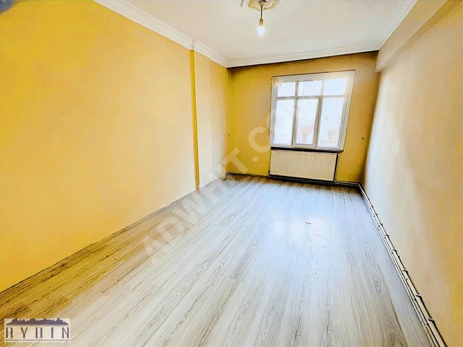 Third-floor apartment for sale in the TEVFİKBEY area with an area of 100 square meters, 2+1 and fully finished.