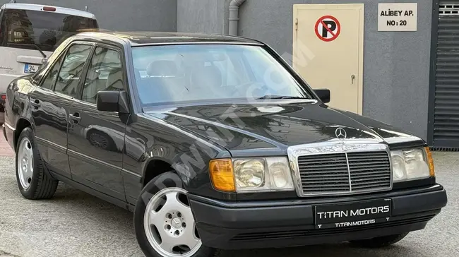 سيارة Mercedes - Benz 260 E بحالة ممتازة - بقوة 160 حصان تكييف سقف شمسي