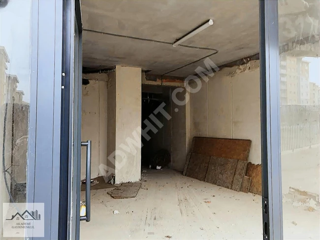 Commercial premises for sale on the main street in SİLİVRİ KİPTAŞ 4