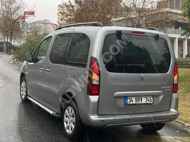 PEUGEOT PARTNER minivan, free of defects, from the first owner, maintained by an authorized workshop.