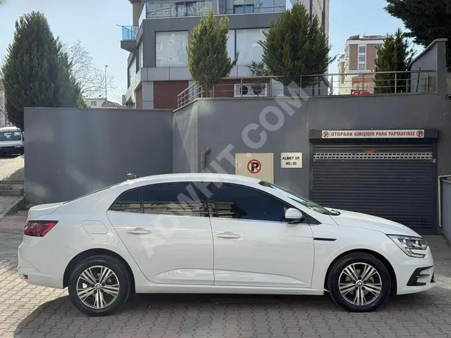 سيارة RENAULT MEGANE 1.3 TCE موديل 2023 بمسافة 18 ألف كم بقوة 140 حصان