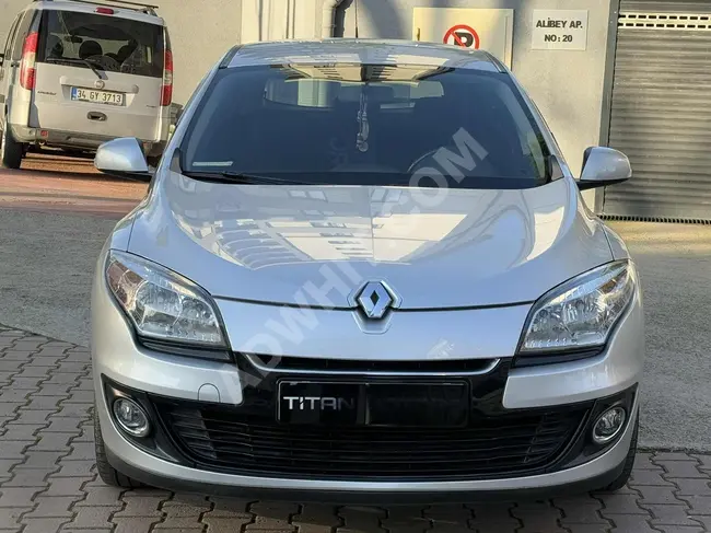 RENAULT MEGANE TOUCH 1.5 dCi model 2013 with a distance of 104,000 km and 90 horsepower