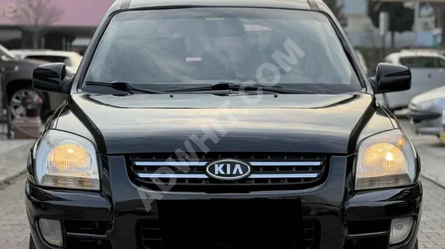 سيارة Kia Sportage 4x4 / أوتوماتيك كاملة/ فتحة سقف