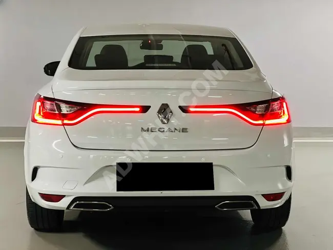 سيارة RENAULT-MEGANE-1.3TCE-JOY موديل 2021 - بدون تغيير - أوتوماتيكي