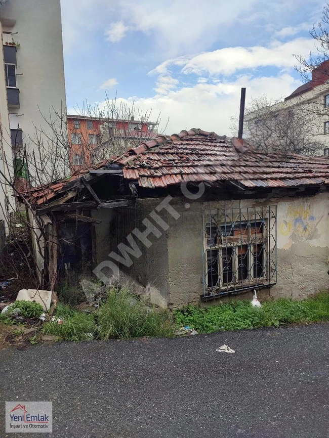 Land with an area equivalent to 4 apartments, 182 square meters, with the possibility of exchanging for a car in Cemil Meriç.