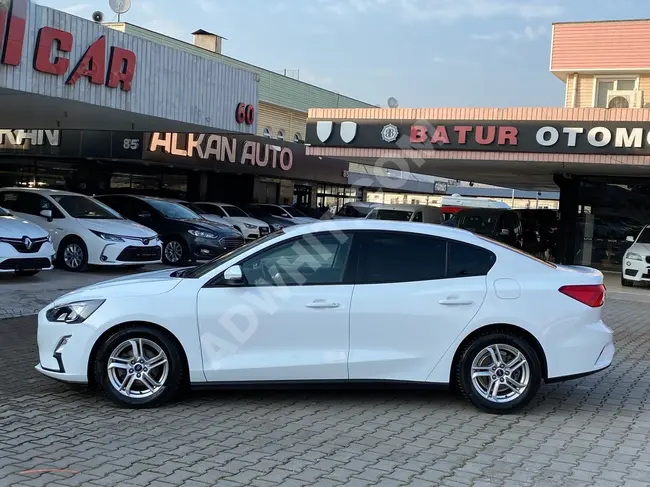 سيارة FORD FOCUS 1.5 TDCI موديل 2020 - أوتوماتيك بمسافة 60 ألف كم بدون خطأ