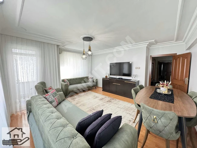 Apartment for sale with an area of 130 square meters, 3+1, eligible for a loan and suitable for conversion to private ownership in the CUMHURİYET neighborhood.