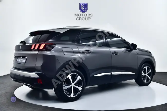 سيارة PEUGEOT 3008 1.5 BLUEHDI بسقف زجاجي تتبع المسار