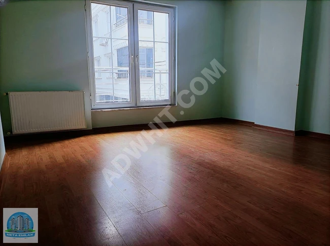 For sale: 3+1 apartment on the first floor in a great location in Avcılar Gümüşpala.