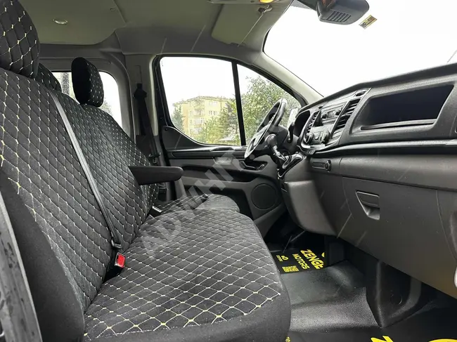 FORD TRANSIT CUSTOM - Model 2019 - No accidents - 130,000 kilometers - Agency maintenance - 11+1 seats - Loan available