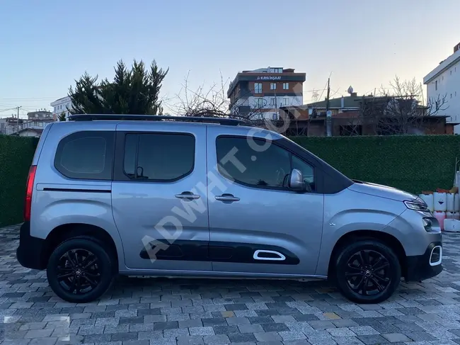 سيارة CITROEN BERLİNGO 1.5 BLUE HDİ SHİNE موديل 2020 - بدون خدوش أو طلاء