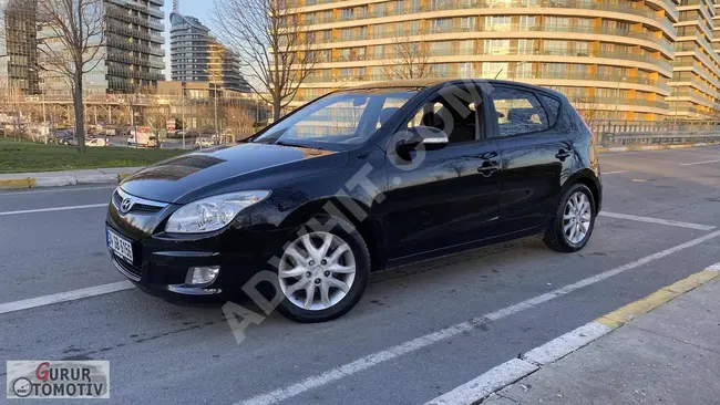 سيارة HYUNDAI İ 30 1.6 موديل 2010 - ديزل يدوي - بقوة 115 حصان