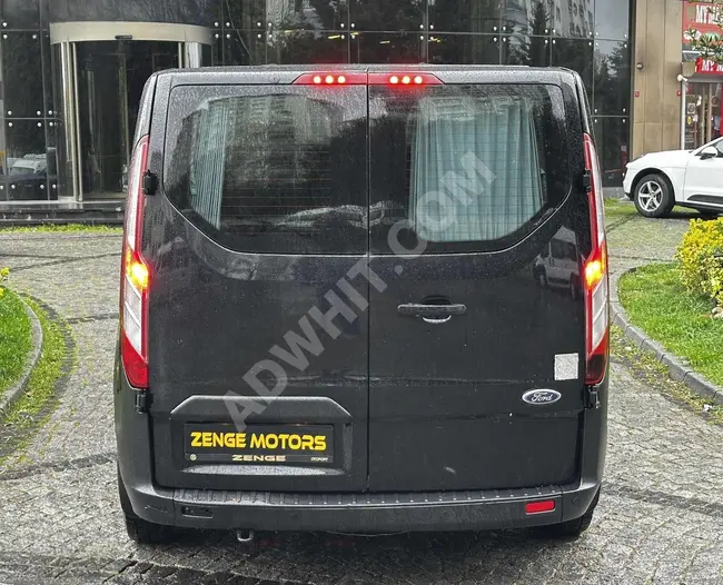 FORD TRANSIT CUSTOM - Model 2019 - No accidents - 130,000 kilometers - Agency maintenance - 11+1 seats - Loan available