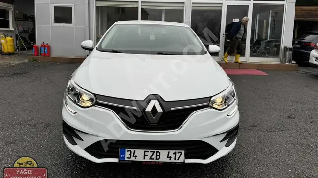 سيارة RENAULT MEGANE 1.3 TCE JO موديل 2022 بقوة 140 حصان مسافة 40,000 كم ناقل حركة أوتوماتيكي