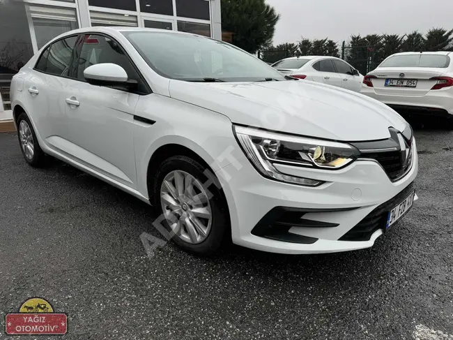 سيارة RENAULT MEGANE 1.3 TCE JO موديل 2022 بقوة 140 حصان مسافة 40,000 كم ناقل حركة أوتوماتيكي