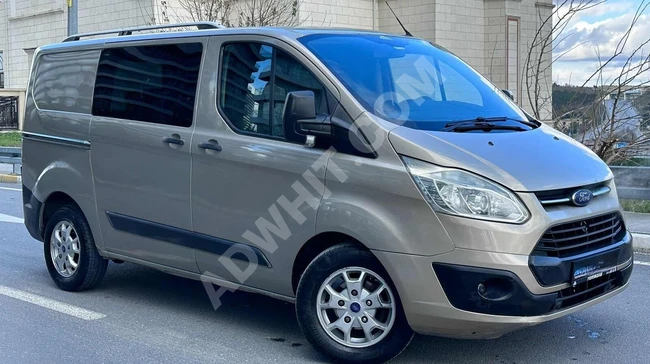 Ford Custom 310S Deluxe Full 5+1 Minivan - Option to get a loan at 1.59% rate.