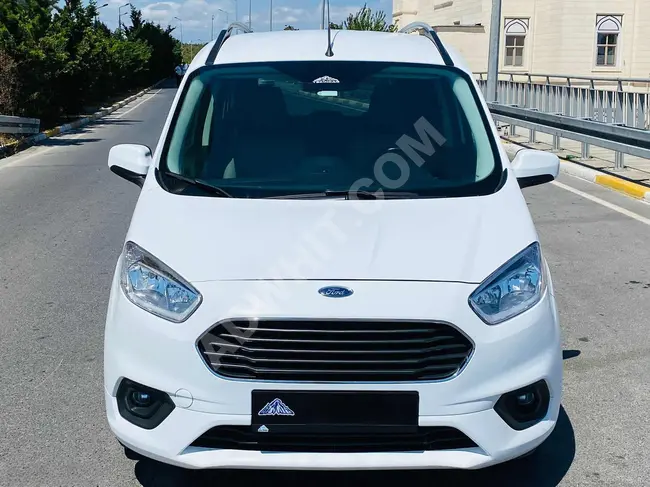 FORD COURIER TITANIUM موديل 2022  - تمويل بفائدة 0%