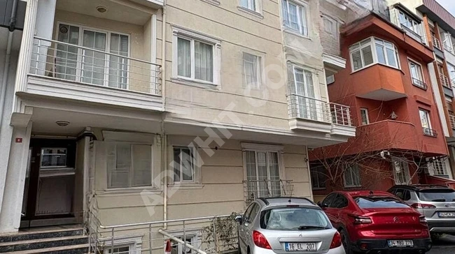 ÇEKMEKÖY MERKEZ MAHALLESİNDE SATILIK İSKANLI 2+1 DAİRE