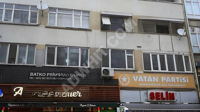 ŞİRİNEVLER FETİH CADDESİ ÜZERİNDE 1. KAT - 90 m2 - 2+1