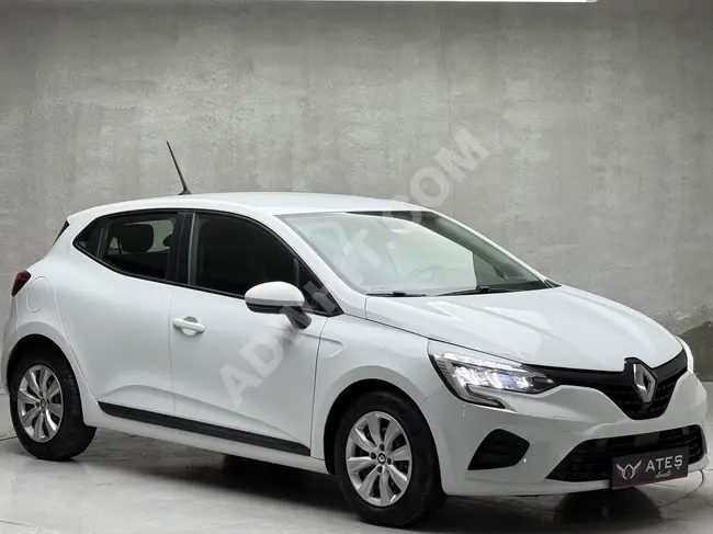 سيارة RENAULT CLİO 1.0 SCE JOY موديل 2022 - بدون دهان، بدون تغيير بمسافة 79,000 كم