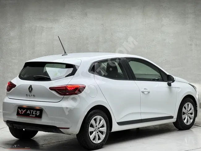 سيارة RENAULT CLİO 1.0 SCE JOY موديل 2022 - بدون دهان، بدون تغيير بمسافة 79,000 كم