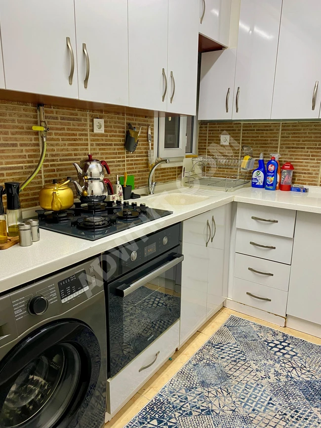 Private Room in Clean Shared Apartment – Fatih Area