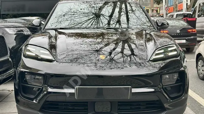 سيارة PORSCHE MACAN 4E موديل 2024 - شاشة راكب - CHRONO - من الوكيل