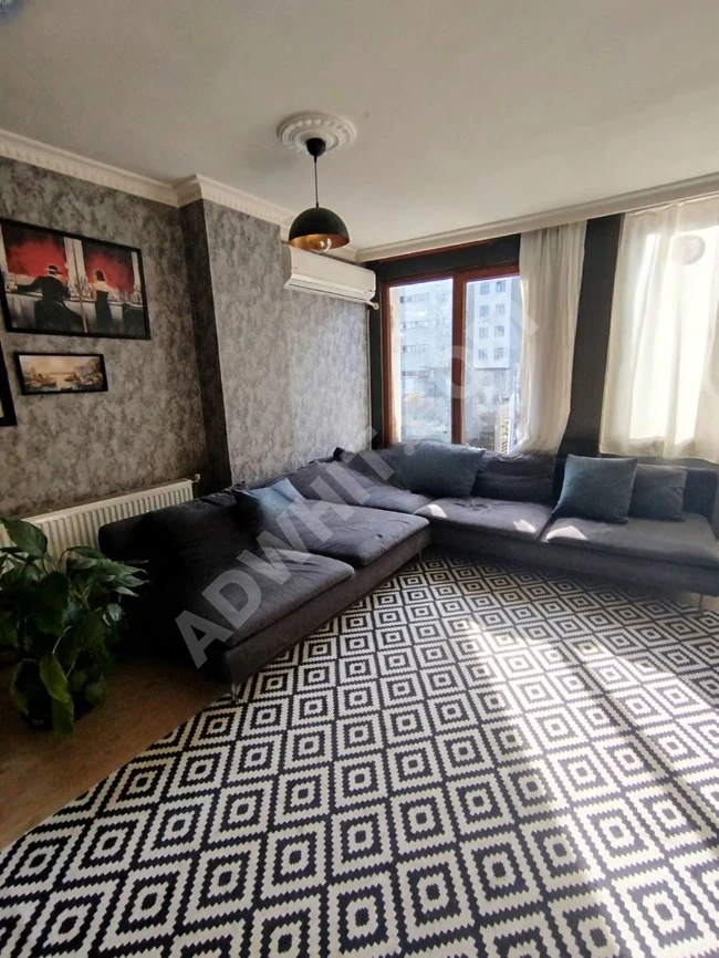 Furnished 2+1 apartment near the Metrobus in Beylikdüzü, Yakuplu neighborhood.