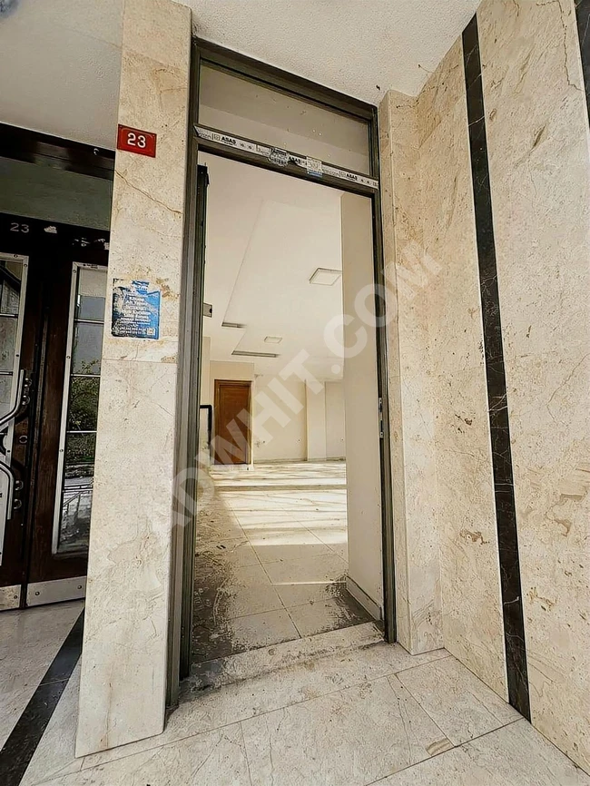 BEYLİKDÜZÜ YAKUPLU CADDE ÜSTÜ SATILIK KUPON OFİS