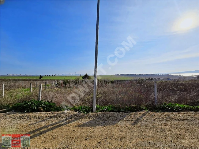 BÜYÜKÇEKMECE ESKİCE KARAAĞAÇTA 275 M2 GÖL MANZARALISATILIK ARSA
