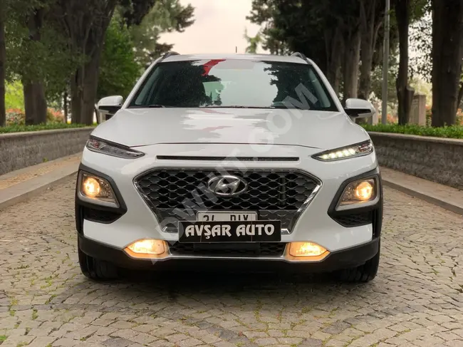 سيارة Hyundai Kona كاملة المواصفات ، أوتوماتيك 7 سرعات مع فتحة سقف بانورامية.