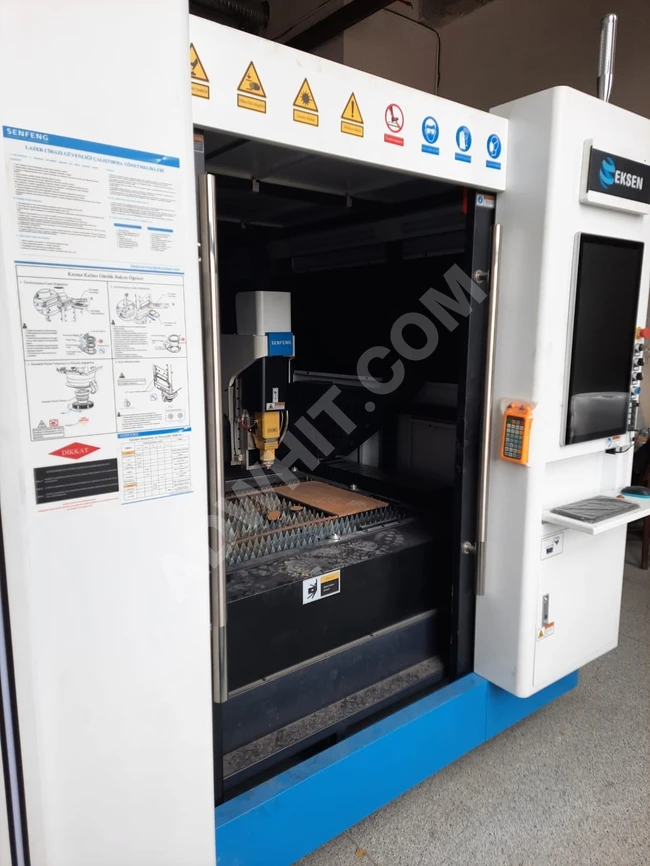 Senfeng 6kw 1.500x3.000 Çift Tabla Fiber Lazer Kesim Makinemizin 