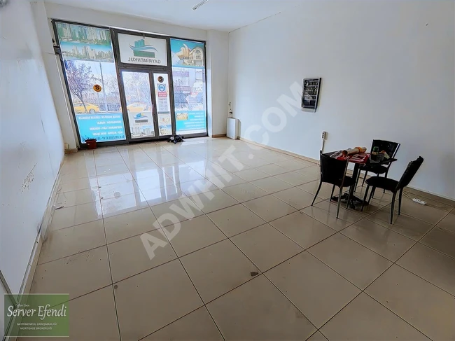 محل تجاري للبيع بمساحة 180 متر مربع على شارع İnönü في Beylikdüzü