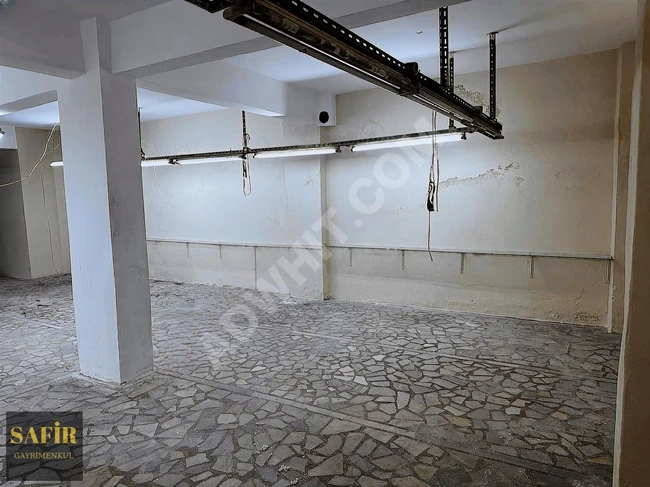 Textile factory for rent with an area of 200 square meters on Canaria Street, Florya.