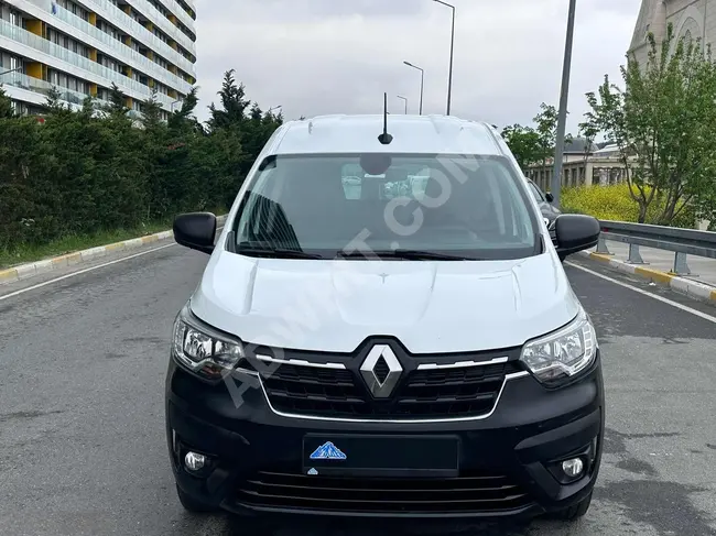ميني فان RENAULT EXPRESS VAN 1.5 JOY موديل 2023 - قسط+شيك