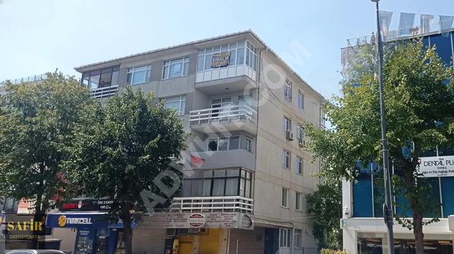 Office for rent 3+1 on İNCİRLİ Street