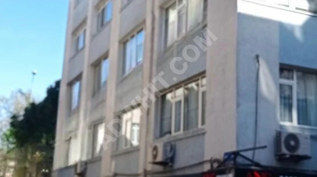 Renovated apartment for rent near the square in BAKIRKÖY