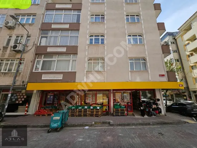 Atlas'tan, Yayla'da, Köşe Bina, 182m2, Market Kiracılı Dükkan