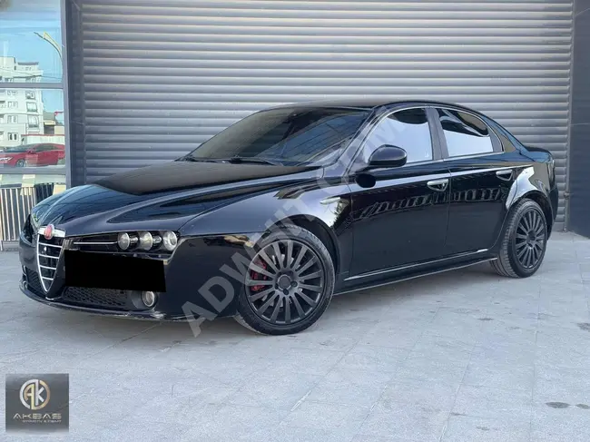 سيارة Alfa Romeo 159 إمكانية التقسيط على بطاقة الائتمان -من الداخلي بيج - بحالة جيدة - إيطالي