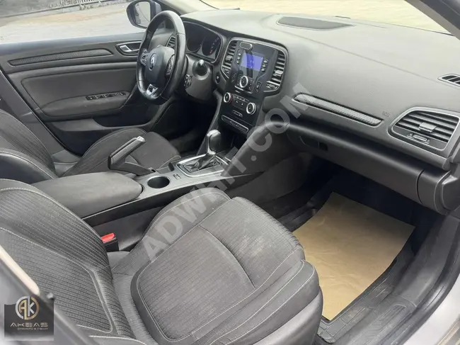 250.000 TL-Peşinatla-Megane 4-EDC-S.Bakımlı-Çok Temiz