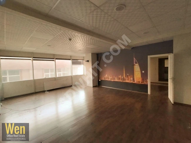 Beylikdüzü Beykent Keleş Plaza'da 2+1 Kiralık Ofis