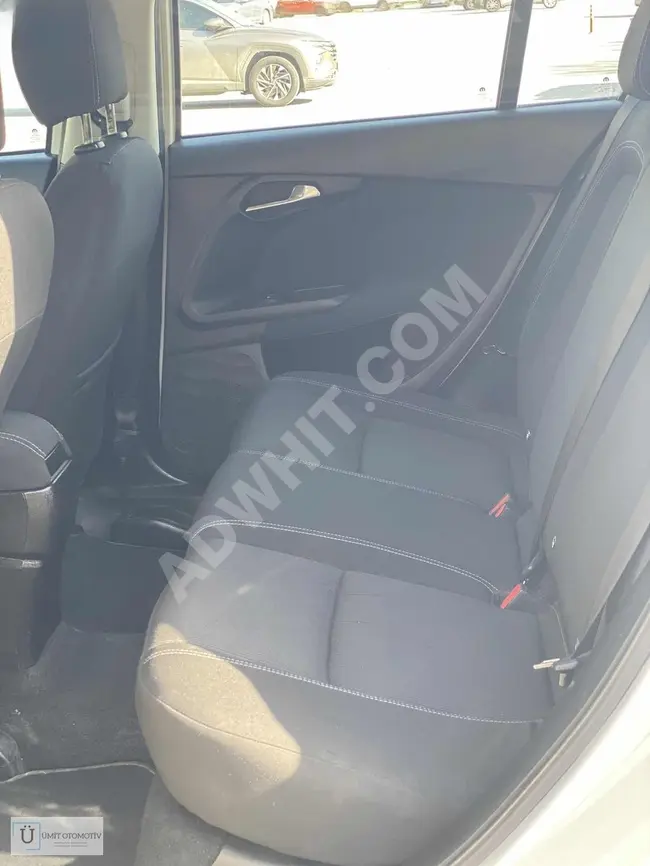 FIAT EGEA 1.6 E-Torq EASY PLUS car, model 2017