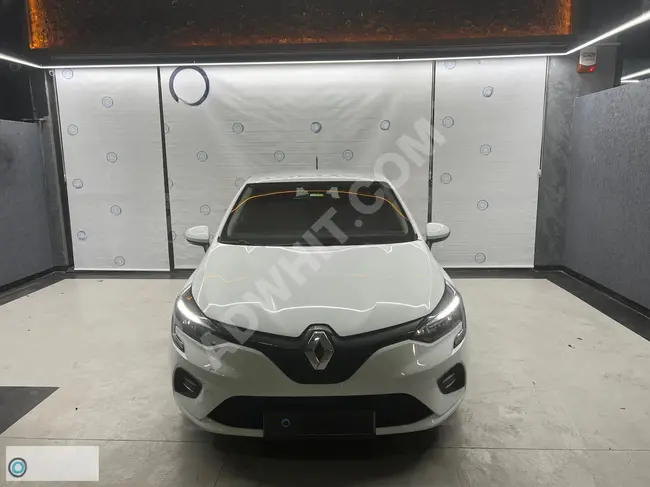 سيارة RENAULT CLİO 1.0 TCE TOUCH موديل 2021 - قرض 1.59 - شاملة ضريبة القيمة المضافة %20